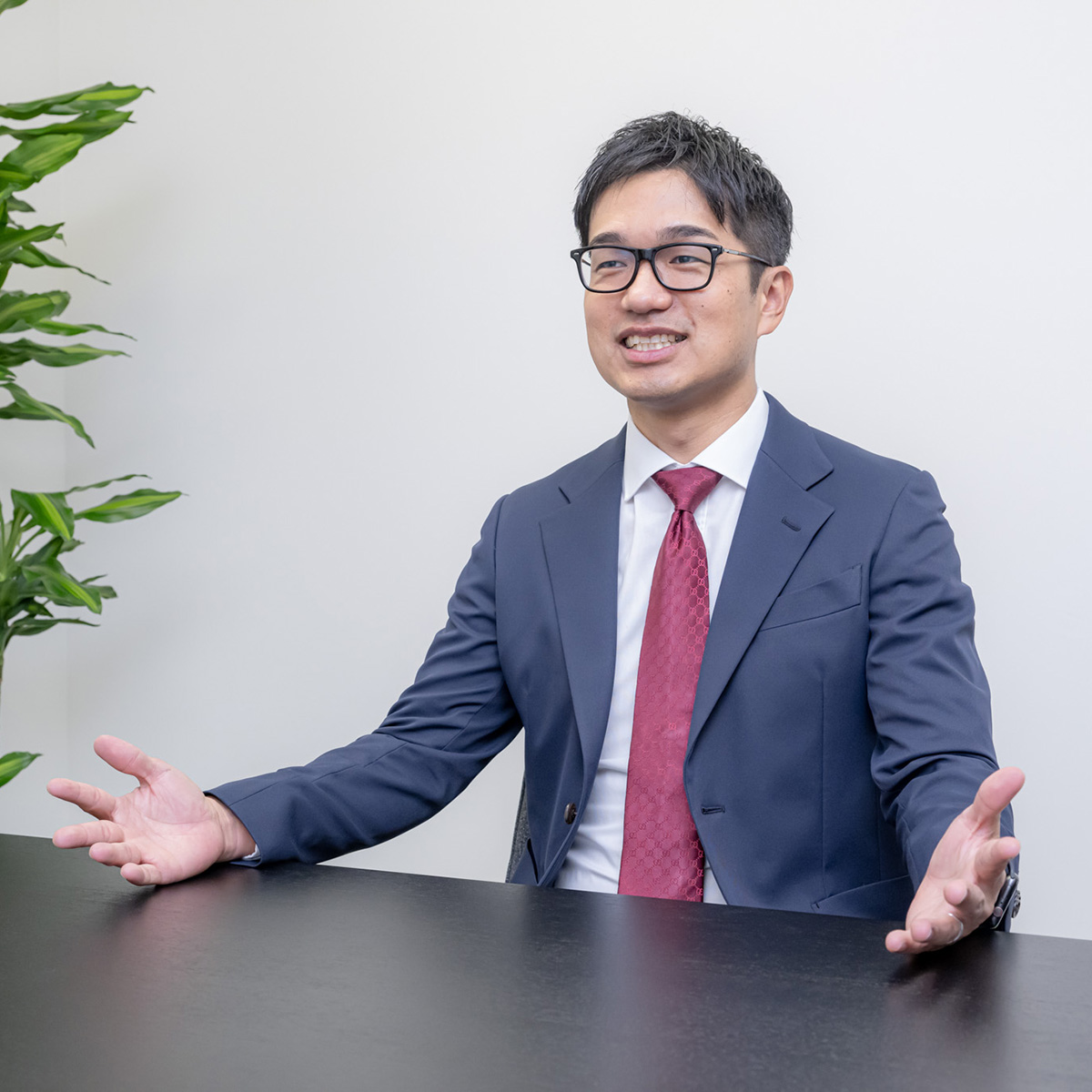REC代表 安冨治長